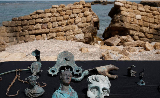 اكتشاف كنوز رومانية عمرها 1600 عام على السواحل الفلسطينية (1)