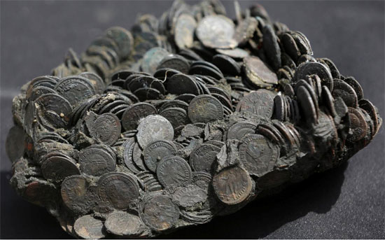 اكتشاف كنوز رومانية عمرها 1600 عام على السواحل الفلسطينية (4)