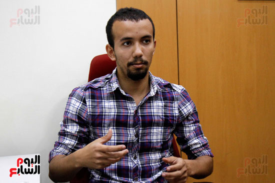 عبد الناصر فراج طالب بالفرقة الثالثة كلية الهندسة جامعة حلوان (2)