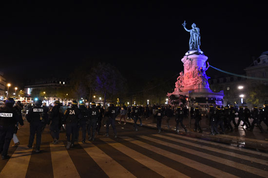 اشتباكات-الشرطة-الفرنسية-مع-المتظاهرين-(13)