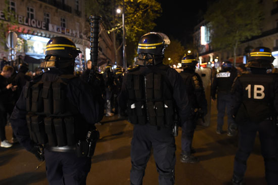 اشتباكات-الشرطة-الفرنسية-مع-المتظاهرين-(21)