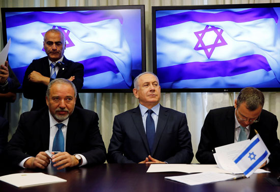 ليبرمان ينضم للحكومة الاسرائيلية ويشغل منصب وزير الدفاع (7)