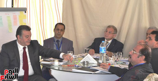 رئيس جامعة الاسكندرية يفتتح ورشة عمل دعم إصلاح التعليم العالى فى مصر (1)