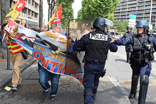 تظاهرات فرنسا  (7)