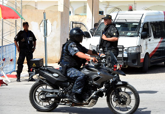 تونس تشدد الإجراءات الأمنية مع بدء موسم الحج اليهودى بمدينة جربة (8)