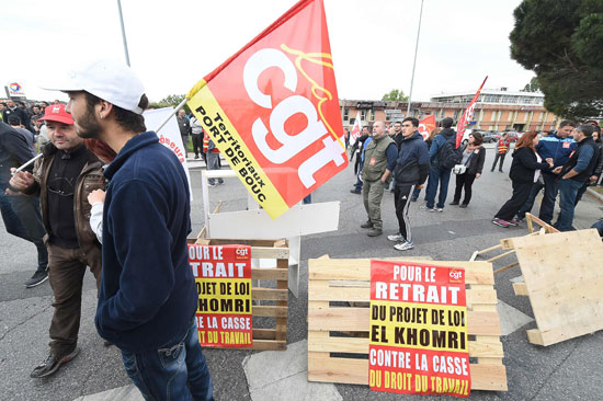 اضراب عمال فرنسا (2)