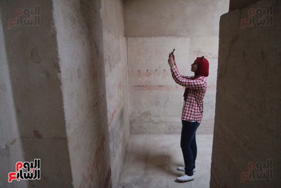وزير الآثار يفتتح هرم أوناس و3 مقابر بسقارة (22)