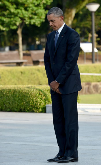 أوباما يواسى الناجين من قنبلة هيروشيما (11)