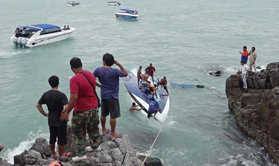 تحطم قارب سريع فى تايلاند (3)