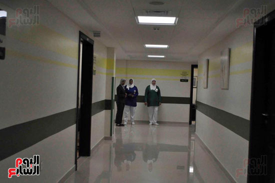 إبراهيم محلب و6 وزراء يفتتحون مستشفى الأورام فى الأقصر  (22)