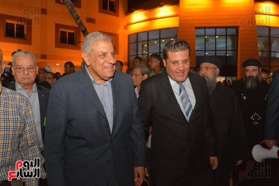 إبراهيم محلب و6 وزراء يفتتحون مستشفى الأورام فى الأقصر  (36)