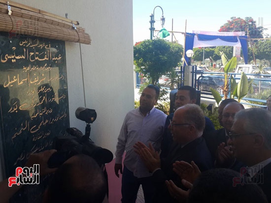  أحمد زكى بدر وزير التنمية المحلية بافتتاح مقر مجلس مدينة ملوى (5)