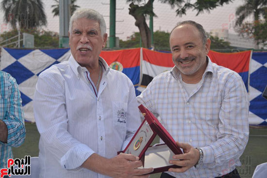 حسن شحاتة يشارك مجلس الصيد فى تكريم أكاديمية كرة القدم (8)