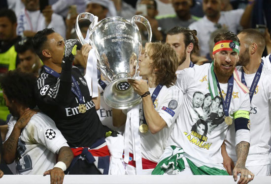 احتفالات ريال مدريد بعد التتويج بدورى الأبطال   (6)