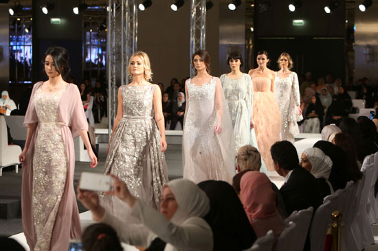 عرض أزياء المصممين العرب (1)