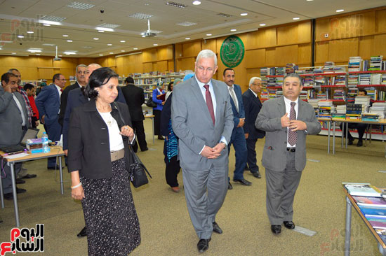 افتتاح معرض الكتاب الأكاديمى بالمنظمة العربية للتنمية الإدارية (2)