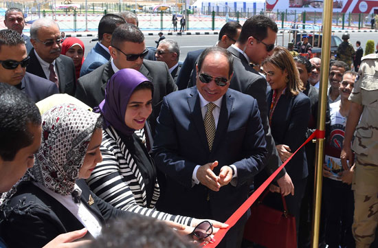 الرئيس السيسى يفتتح مشروع الأسمرات بالمقطم  (14)