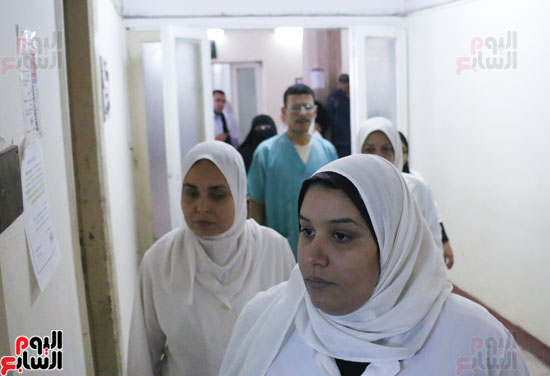 العاملين بمستشفى المبرة بالإسكندرية (2)