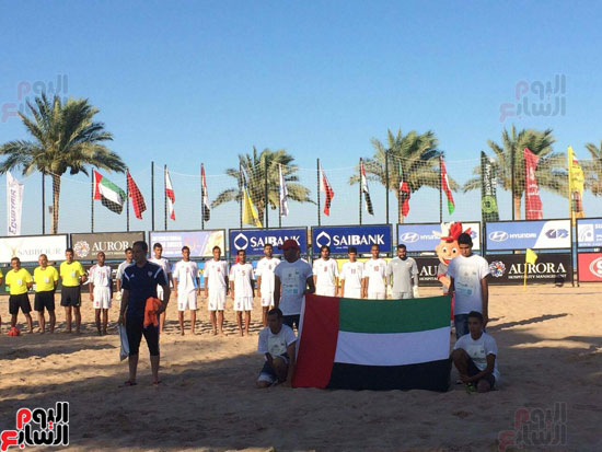نجوم الكرة يحضرون البطولة العربية للكرة الشاطئية (4)