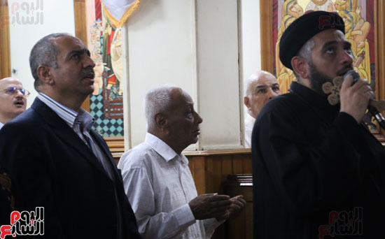 كنائس الإسكندرية تصلى من أجل المتضررين فى أحداث المنيا (16)