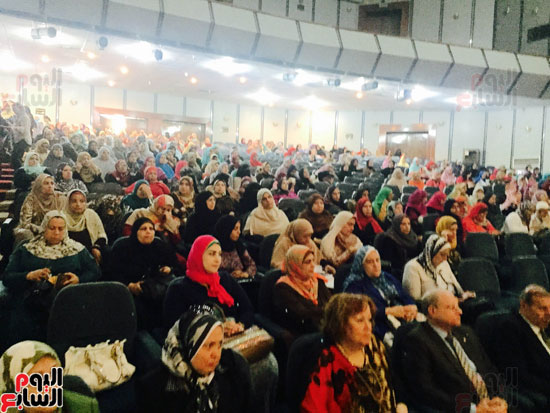 فعاليات مؤتمر المرأة المصرية صانعة المستقبل بالبحيرة (1)