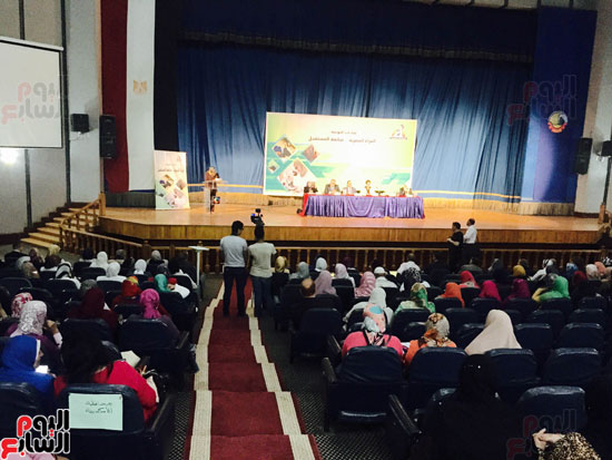 فعاليات مؤتمر المرأة المصرية صانعة المستقبل بالبحيرة (5)