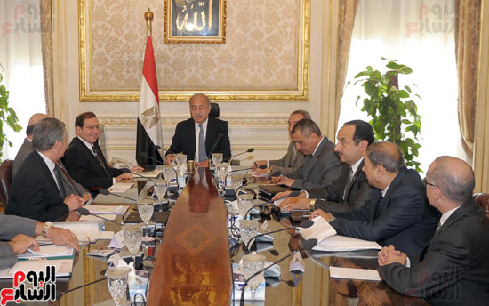 رئيس الوزراء يتابع خطوات تنفيذ مشروع الشركة المصرية لتكرير البترول بمسطرد (1)