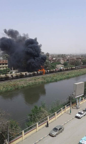 حريق قطار محمل بالسولار فى المنيا