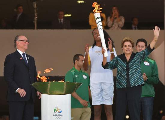 وصول الشعلة الأولمبية إلى ريو دى جانيرو (12)