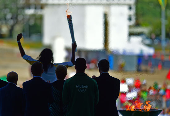 وصول الشعلة الأولمبية إلى ريو دى جانيرو (16)