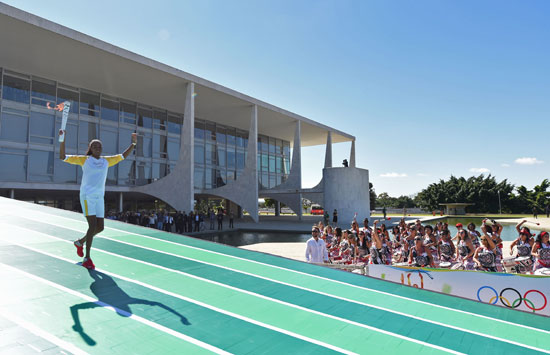 وصول الشعلة الأولمبية إلى ريو دى جانيرو (23)