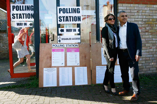 البريطانيين مراكز الاقتراع للإدلاء بأصواتهم فى الانتخابات المحلية (1)