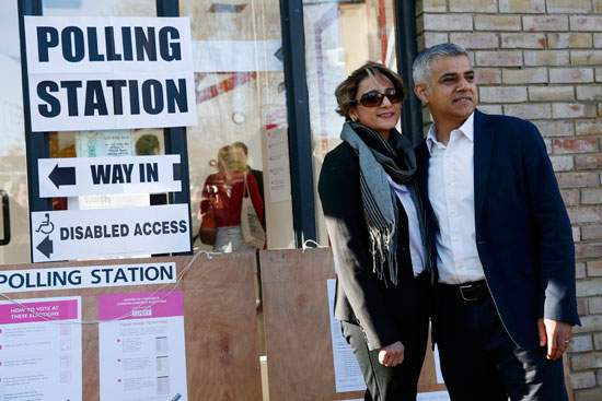 البريطانيين مراكز الاقتراع للإدلاء بأصواتهم فى الانتخابات المحلية (2)