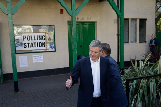 البريطانيين مراكز الاقتراع للإدلاء بأصواتهم فى الانتخابات المحلية (14)