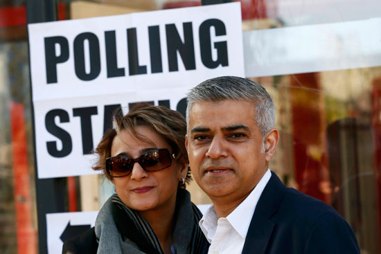 البريطانيين مراكز الاقتراع للإدلاء بأصواتهم فى الانتخابات المحلية (6)