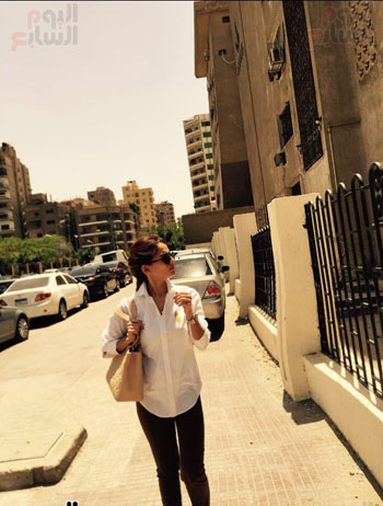 الفنانة زينة أمام محكمة الأسرة بمدينة نصر (3)