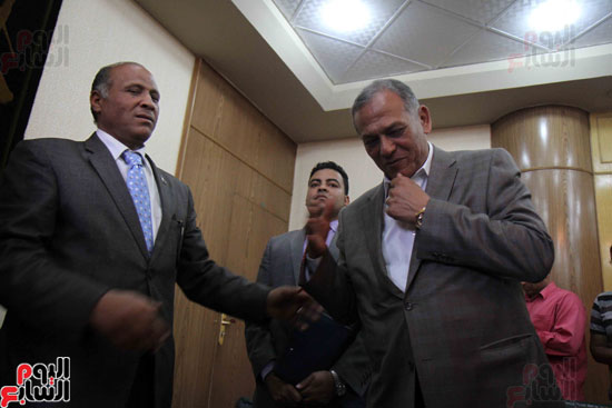 رئيس لجنة حقوق الإنسان يصل نقابة الصحفيين للاستماع لمطالبهم محمد انور السادات (11)
