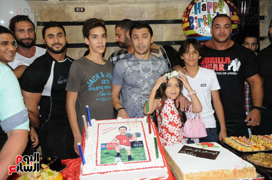 1-(2).. الصقر أحمد حسن يحتفل بعيد ميلاده ال 41 