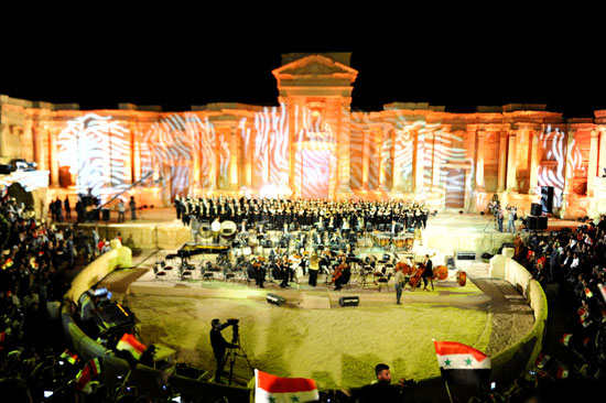 سوريا تحتفل بمئوية عيد الشهداء على مسرح تدمر بعد استعادته من داعش (2)