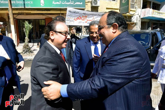 وزير الاتصالات يفتتح مكتب بريد السرايا بعد تطويره بمحافظة الإسكندرية (9)