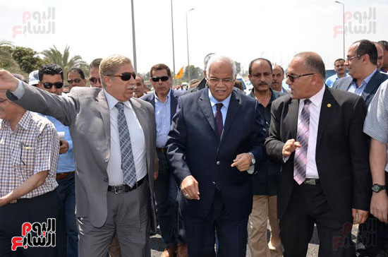 جولة الدكتور جلال سعيد وزير النقل برفقه اللواء ياسين طاهر محافظ الإسماعيلية (6)