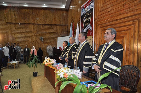  جامعة كفر الشيخ تحتفل بعيد العلم العاشر (2)