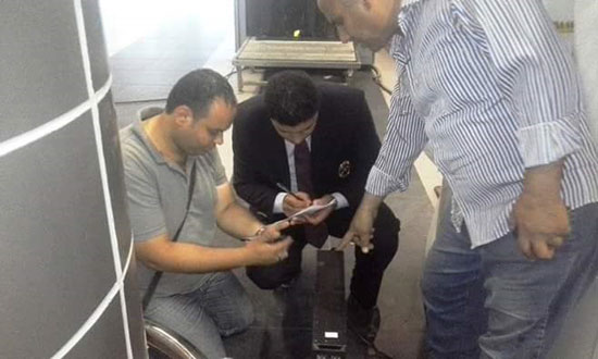 جمارك-مطار-القاهرة-تتسلم-أول-مجموعة-من-أجهزة-فحص-الأفراد-بالأشعة-(6)