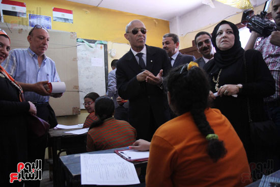 جوله محافظ القاهرة بامتحانات الابتدائية (3)