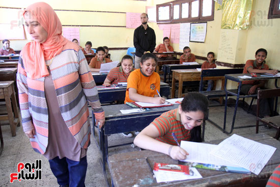 جوله محافظ القاهرة بامتحانات الابتدائية (5)