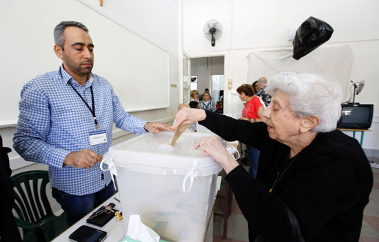 بدء الانتخابات البلدية فى العاصمة اللبنانية (14)