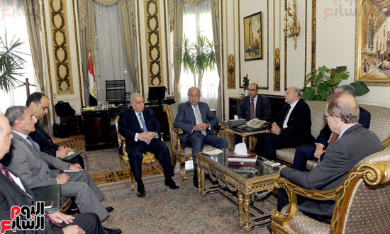 وزير الدولة الفرنسى للشئون البرلمانية يؤكد استمرار التعاون مع مصر لمواجهة الإرهاب شريف اسماعيل (1)