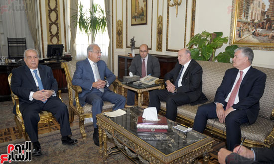 وزير الدولة الفرنسى للشئون البرلمانية يؤكد استمرار التعاون مع مصر لمواجهة الإرهاب شريف اسماعيل (4)