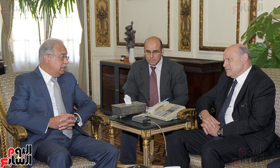 وزير الدولة الفرنسى للشئون البرلمانية يؤكد استمرار التعاون مع مصر لمواجهة الإرهاب شريف اسماعيل (6)