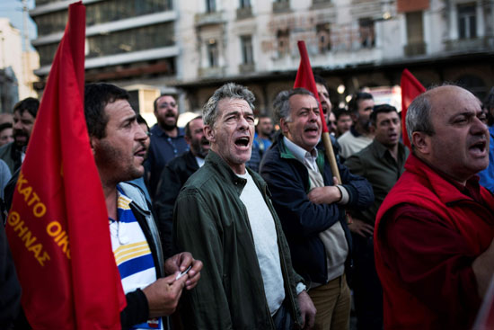 تظاهرات قبل تصويت البرلمان اليونانى (1)
